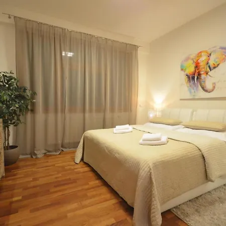 Mit Terrasse Apartment Prague